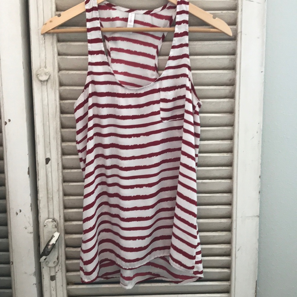 Sleeveless blouse